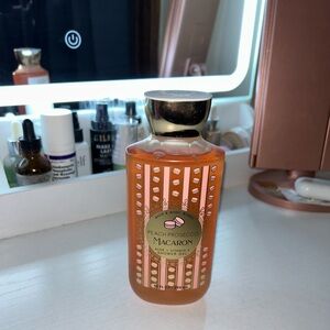 Bath & Body Works Peach Prosecco Macaron Body Wash